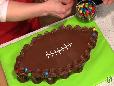 How to make pull-apart football cupcakes