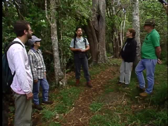 Sam Gon leads group hike in Kokeʻe 5/26/99 tape 1