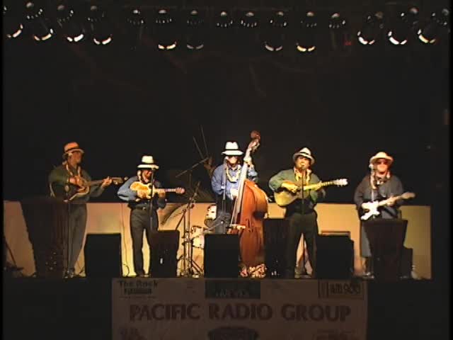Sons of Hawaiʻi wide shot 5/26/2000 tape 2