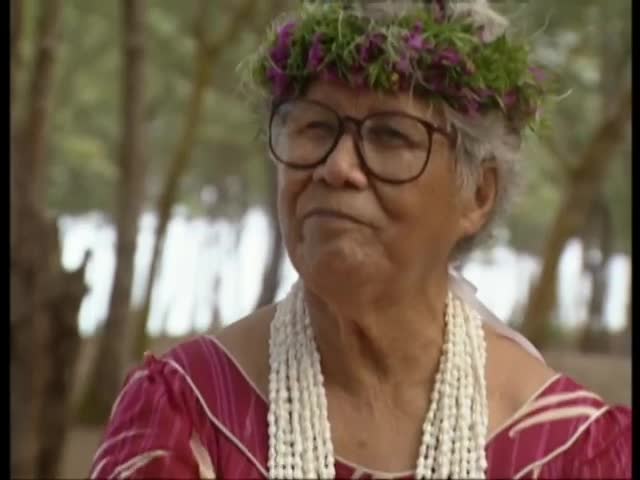 Interview with Lilia Wahinemaikaʻi Hale [Mama Hale] at Waimānalo Beach 10/26/92 tape 3